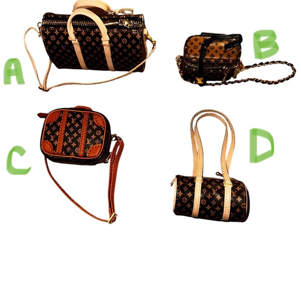 NEW LV Keychain Bag with Keyring​ - Picture 2 of 13
